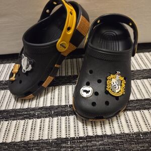 Hufflepuff Harry Potter Crocs Size J 1